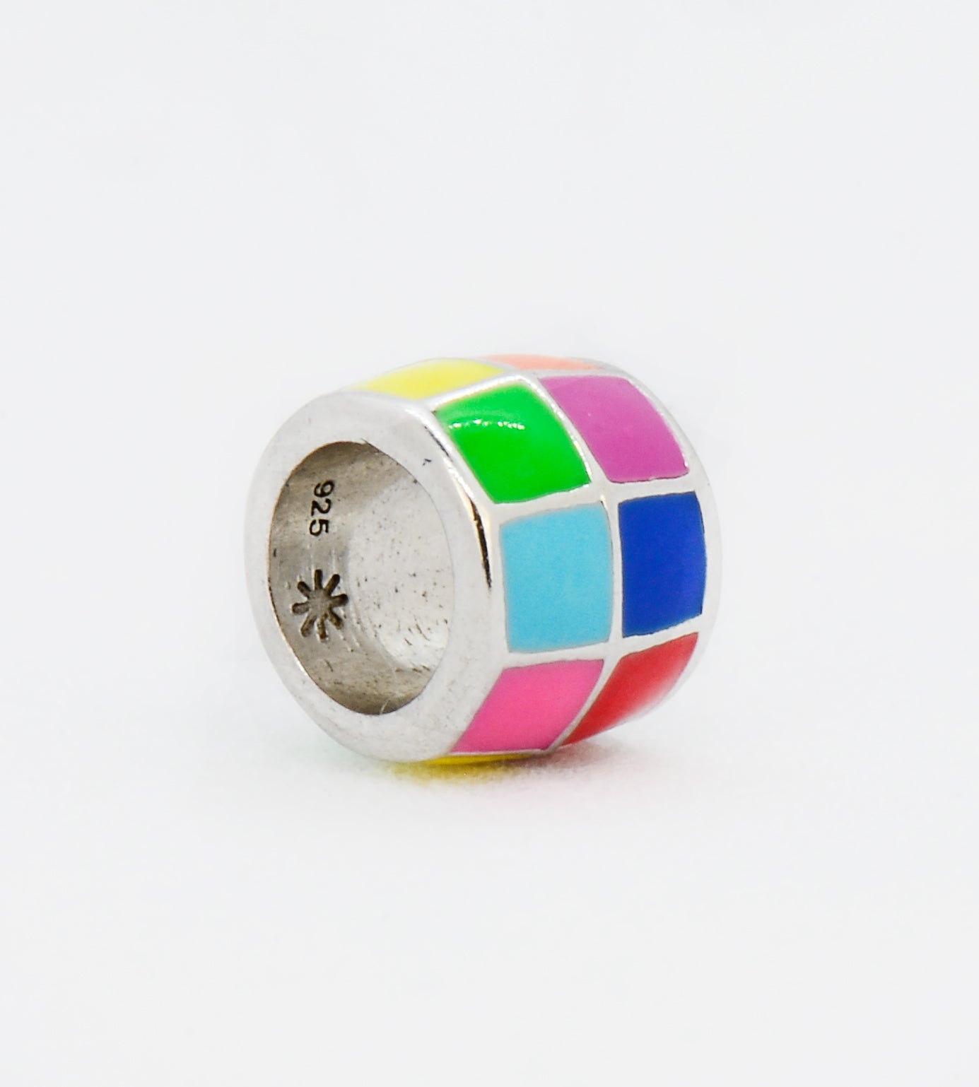 MULTICOLOUR CUBE