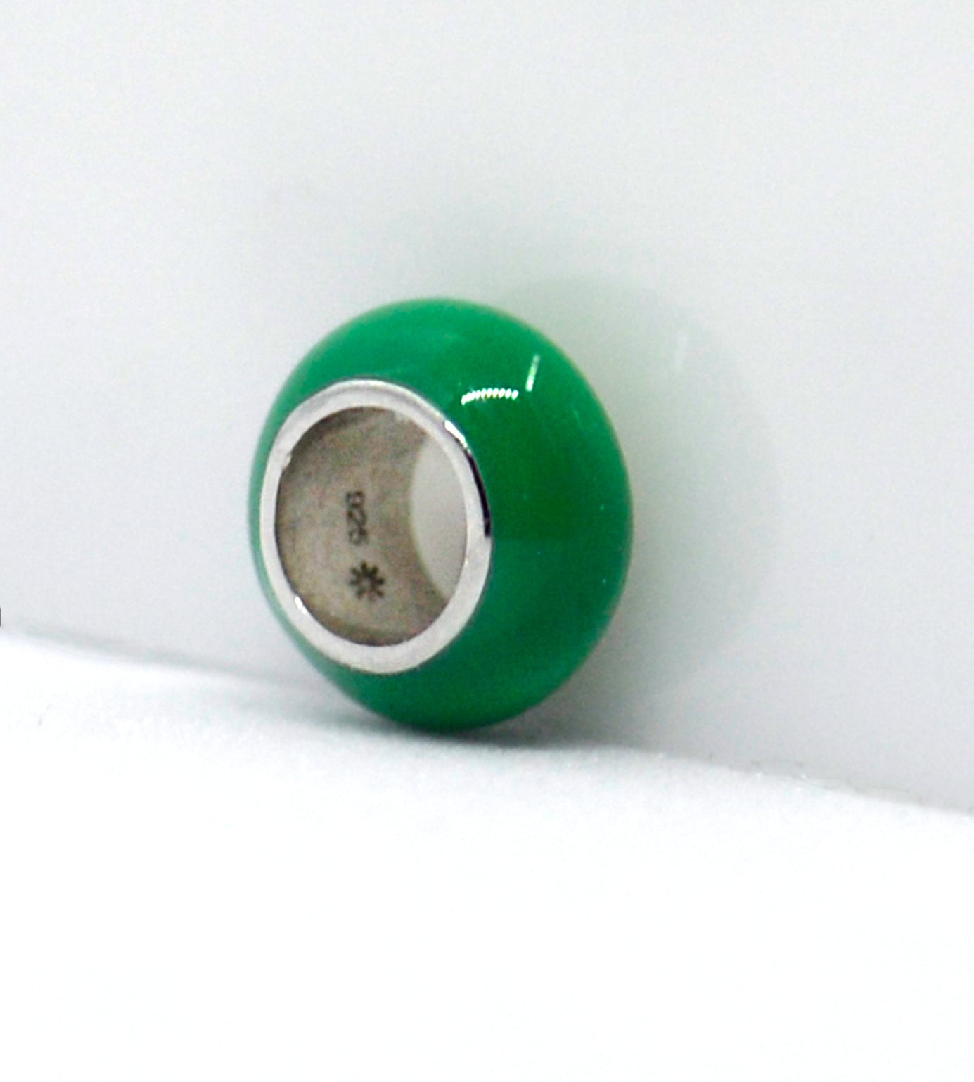 WOOD GREEN CAPSULE