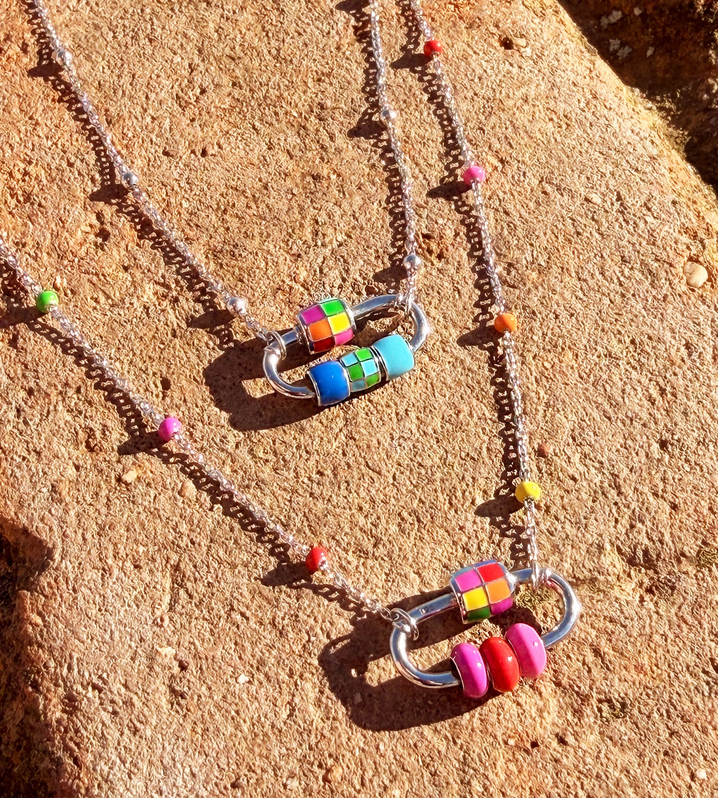 MOSAICO NECKLACE WITH ENAMEL DOTS