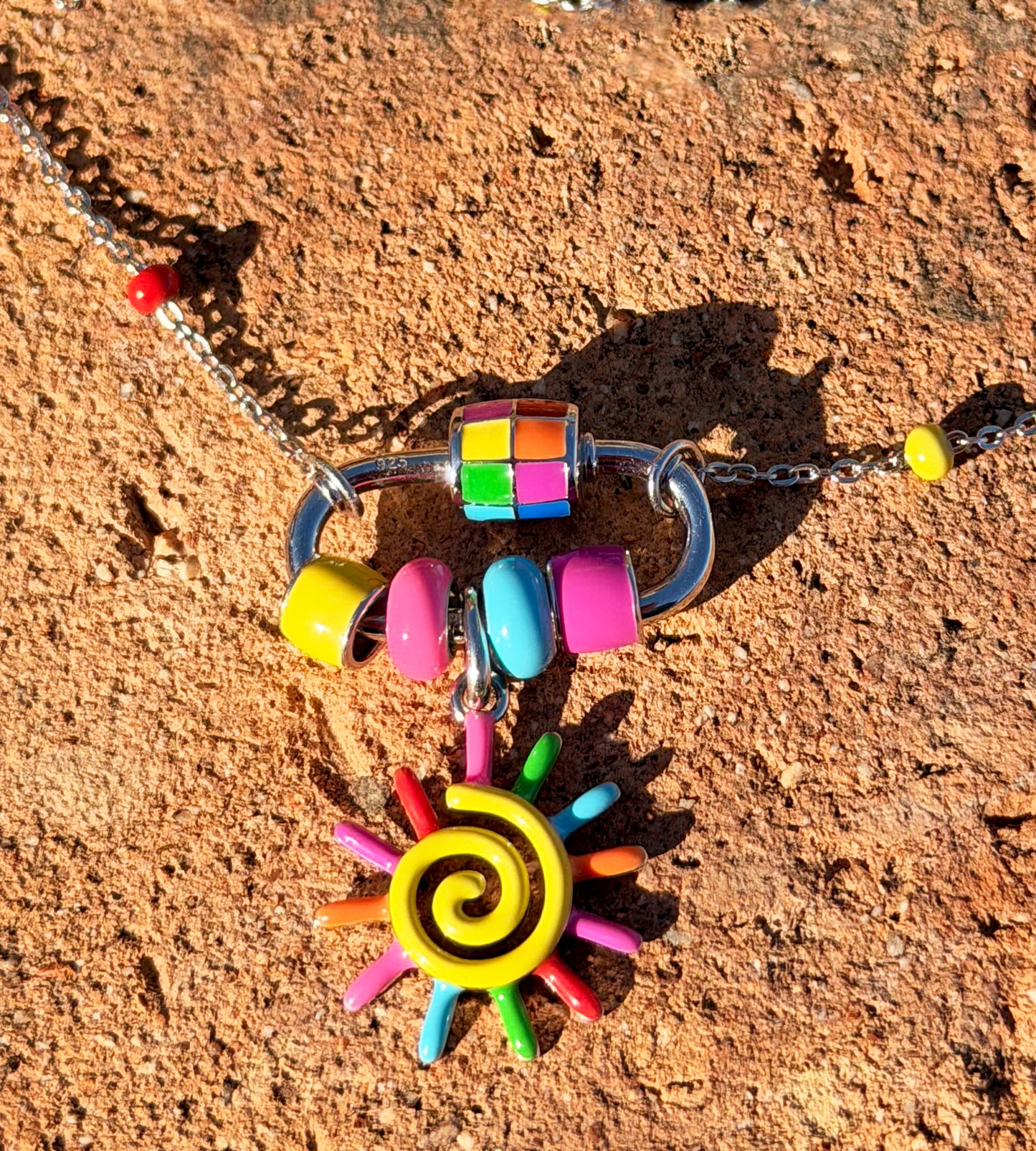 MOSAICO NECKLACE WITH ENAMEL DOTS